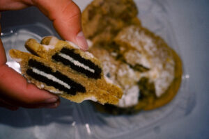Joreo stuffed inside of a cookie